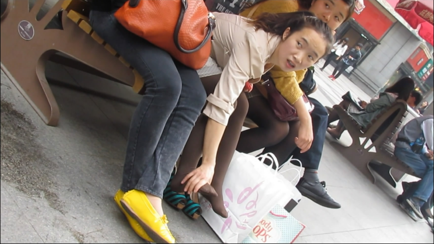 streetsnapfootm[00 01 12][20181202 110502 8]